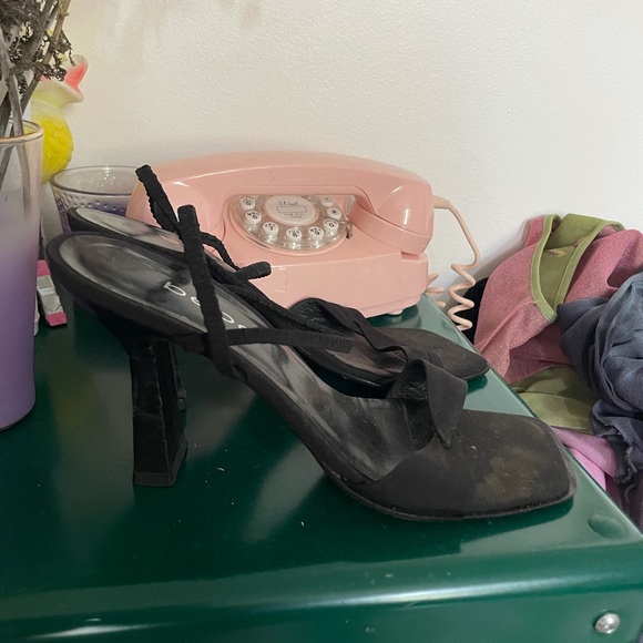 Vintage Bebe strappy heels with flared square heel size 7.5 - Picture 5 of 8